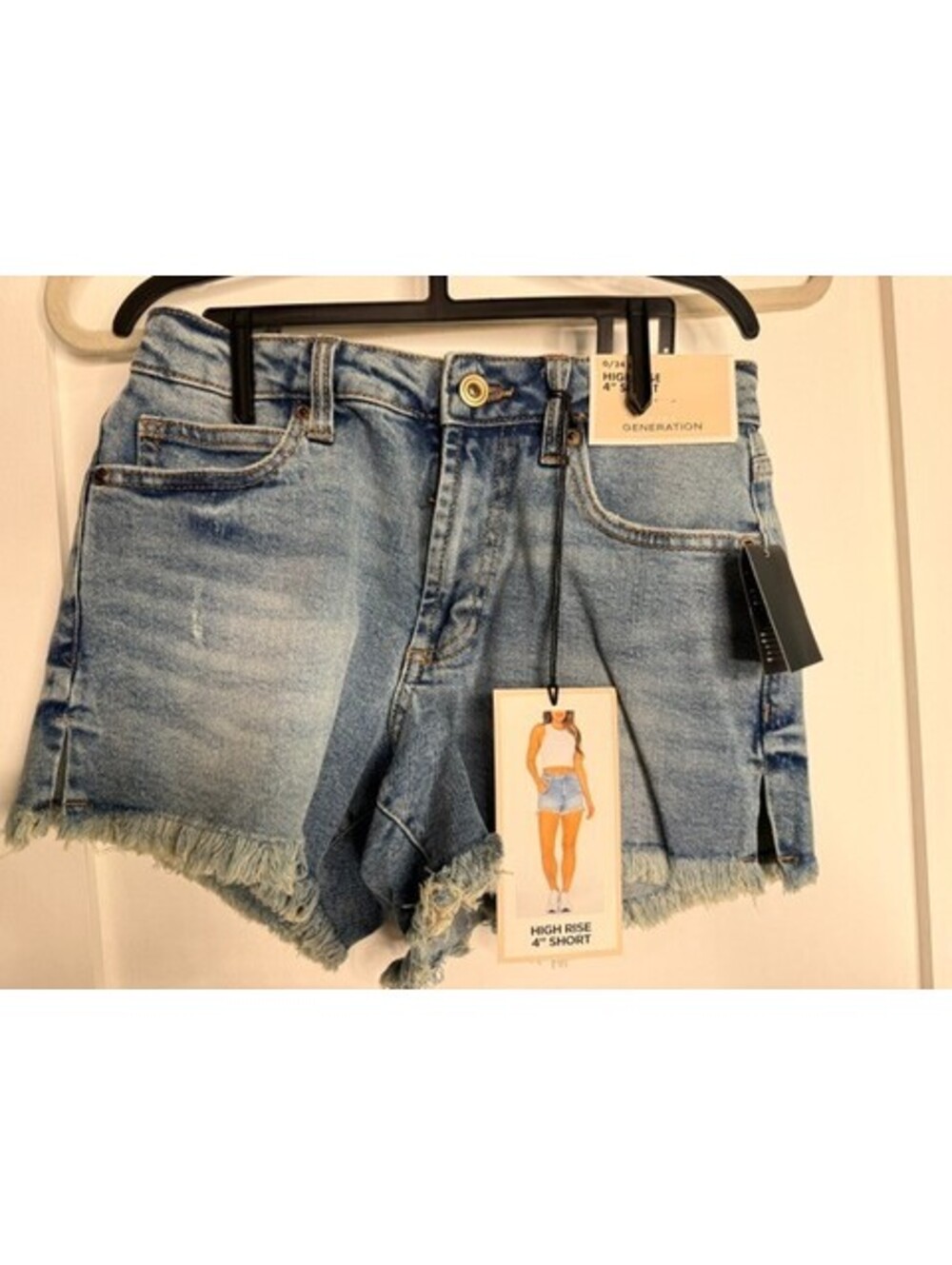 BCBG Generation Women's Denim Shorts Size 0/24 High Rise 4'' Light Wash NWT
